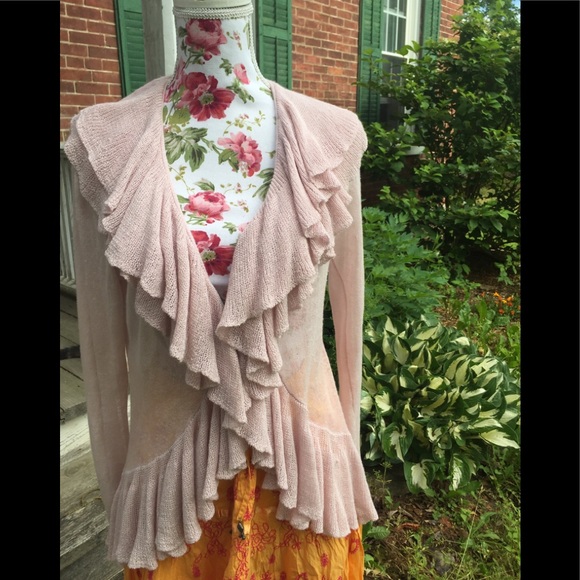 Moda International Sweaters - 🌺 Lightweight decorative sweater 🌺